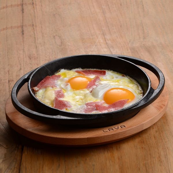 Сковорода чугунная с 2-мя ручками на деревянной подставке, 16 см, LAVA, Диаметр, см: 16, Объем, мл: 400, Цвет: Черный, изображение 5